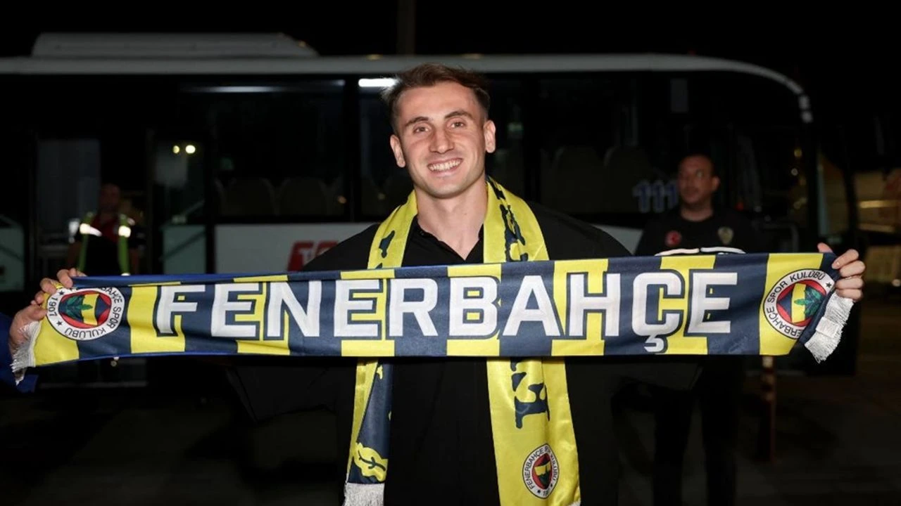 Kerem Aktürkoğlu Fenerbahçe için İstanbul’da: “Türkiye’nin en şerefli kulübüne geldim!”