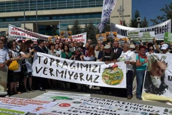 ‘Süper talan yasası’ AYM’de̷... ‘Süper talan yasası’ AYM’de̷...