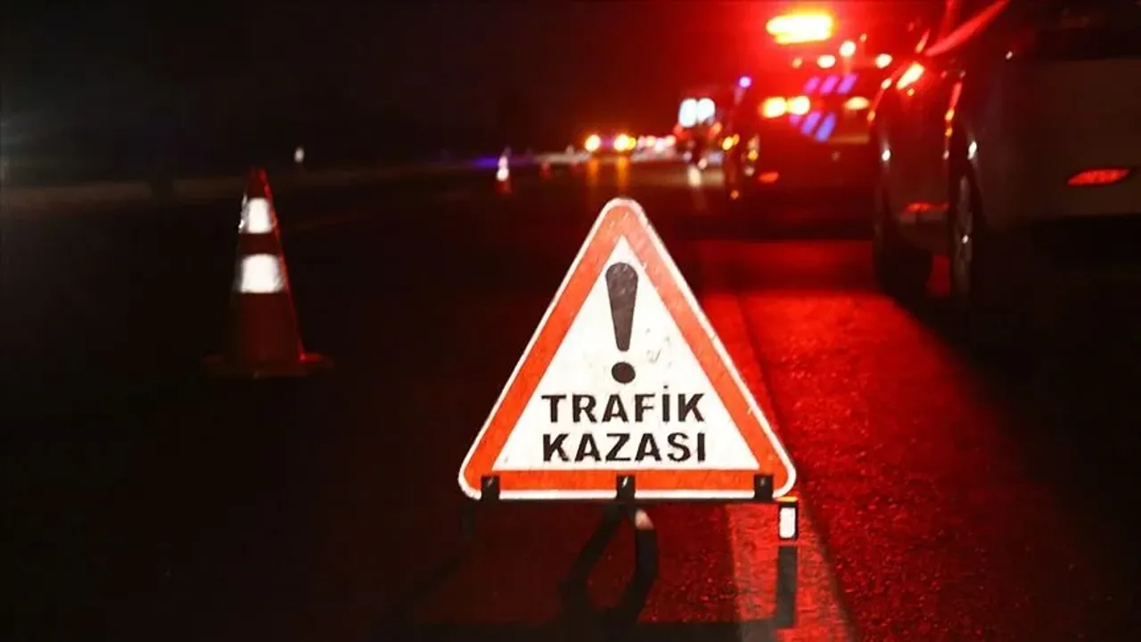Şarampole devrilen motosikletin sürücüsü ağır yaralı