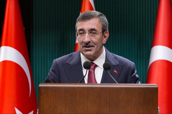 Cevdet Yılmaz’dan ‘ağaçlandırma seferb... Cevdet Yılmaz’dan ‘ağaçlandırma seferb...