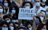 Geride 3 çocuğu kaldı… Bir kadın daha hayatt... Geride 3 çocuğu kaldı… Bir kadın daha hayatt...